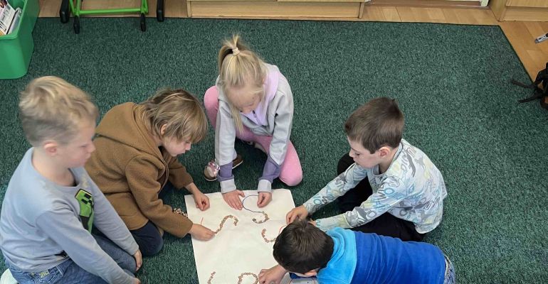 Říjen v 1.B, objevujeme svět písmenek, čísel i zábavy