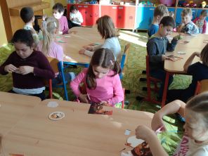 Obrázek k aktualitě Tradiční halloweenové tvoření ve ŠD