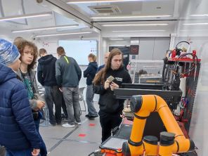 Obrázek k aktualitě Svět technologií na dosah, exkurze do NXP