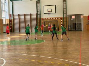 Obrázek k aktualitě Školní liga v házené v Rožnově pro 4. ročník ZŠ