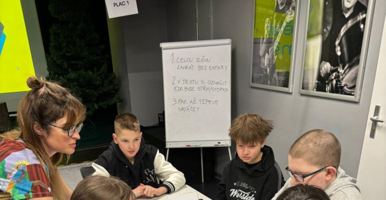 Žáci z 6.B si vyzkoušeli, jak vzniká film