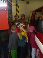Fotogalerie Prvňáčci se seznámili s prací strážníků a hasičů, foto č. 48